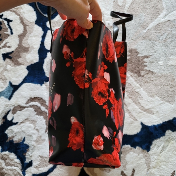 Victoria's Secret Floral Tote Bage - Picture 5 of 10